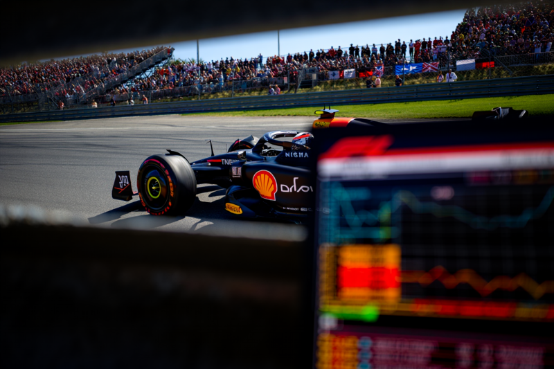 58e4fddca4a1f4d3bff5a2d9d103bd61